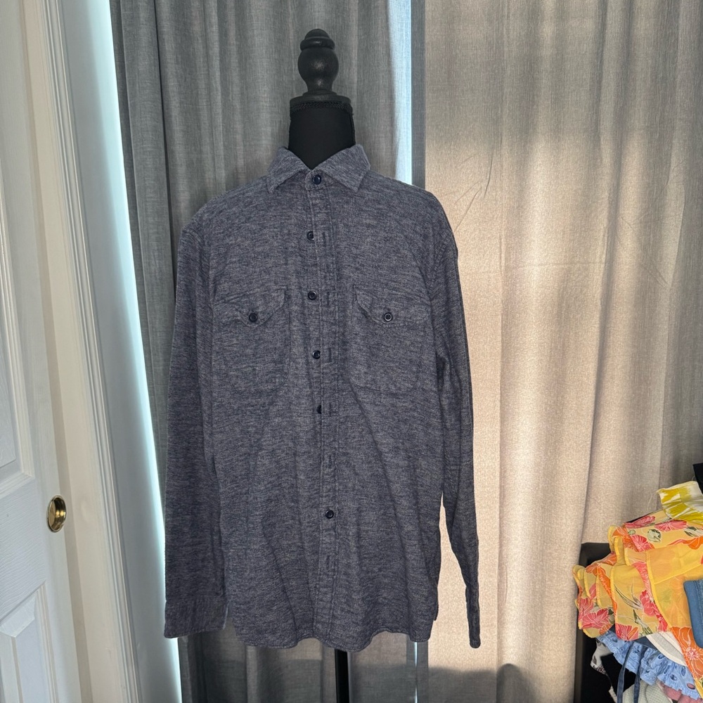 American Eagle Outfitters Gray Casual Button Down Shirt